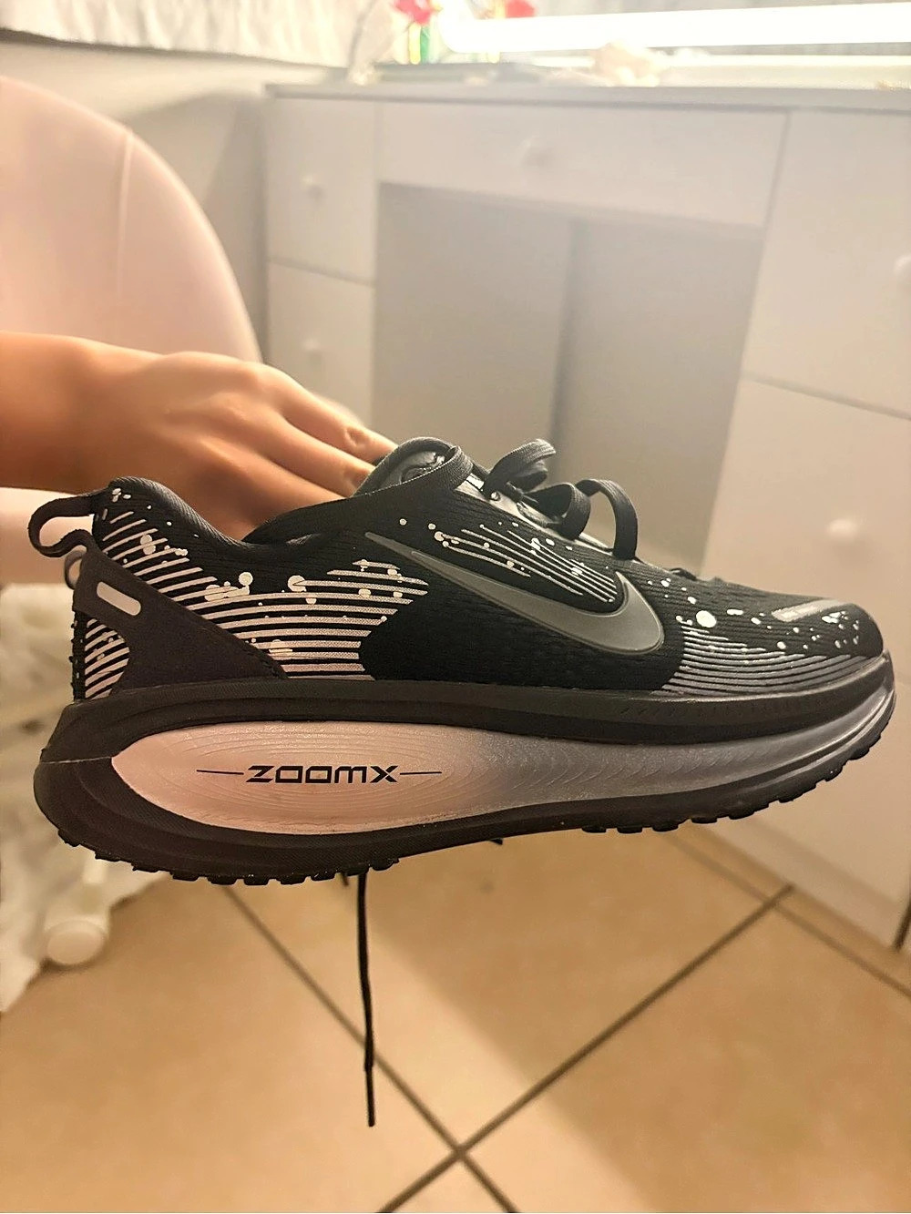 nike vomero SE 18 Black Athletic Running Shoes